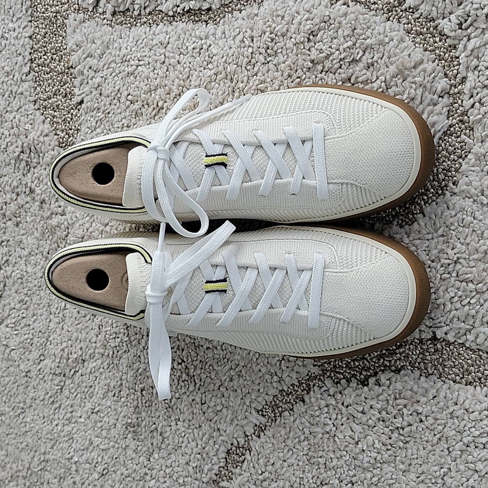 Rothy's The Lace Up Sneaker in Vanilla NWOB Size 9